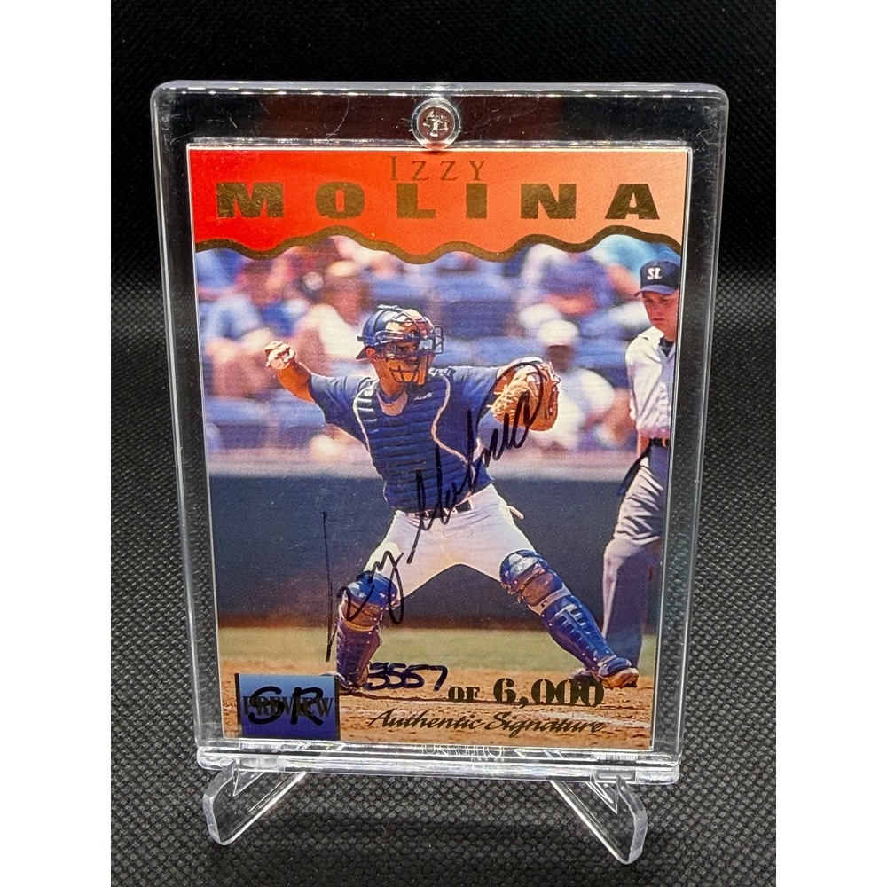 Izzy Molina 1995 Signature Rookie Autograph Card Hand Numbered 3557/6000 Oakland
